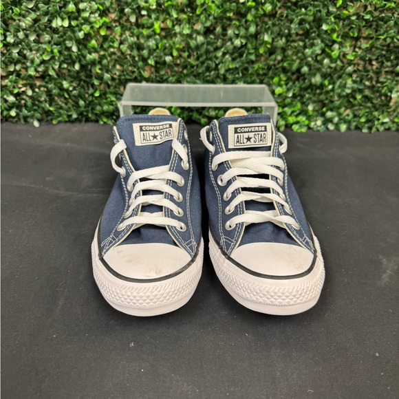 Converse Chuck Taylor All Star Low-Top Sneaker - M9/W11 - Picture 3 of 8
